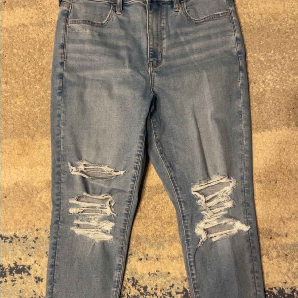 American Eagle Next Level Super High Waisted Ripped Jeggings